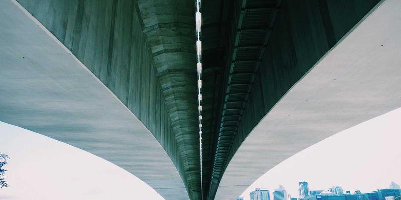 中国苗族：从璀璨服饰到盛大节日的文化全景探秘