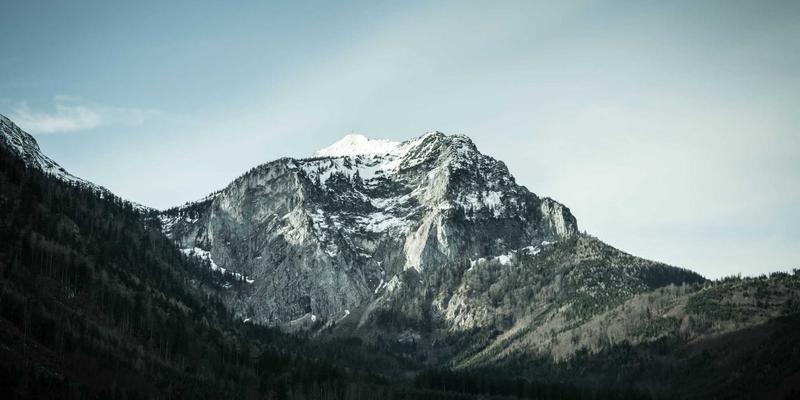 探秘中国苗族：千年迁徙中的文化瑰宝与当代传承