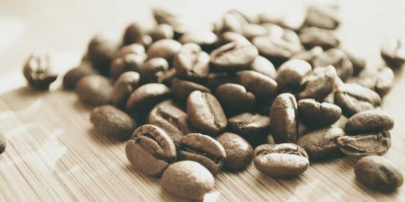 探秘黔东北苗族傩戏“嘎闹”：面具艺术与服饰中的驱邪纳吉密码