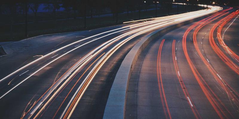 苗族传统生态智慧：揭秘稻田养鱼系统如何守护山区生物多样性