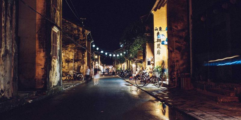 苗族银饰与婚俗密码：解码“刻道”与“歌花”中的民族特色与文化联结