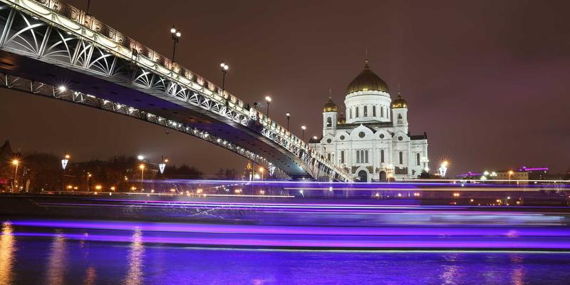 苗族银饰锻造技艺：从家庭作坊到国家级非物质文化遗产的传承与创新