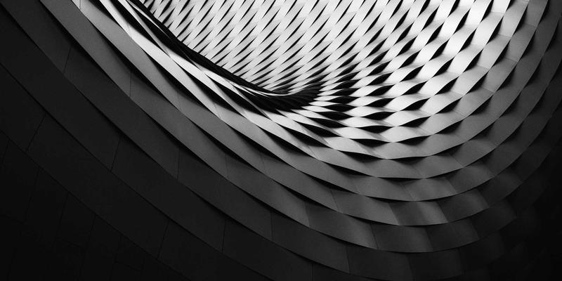 血祭、盟誓与族群认同：从苗族服饰看湘西“椎牛”祭典的深层结构