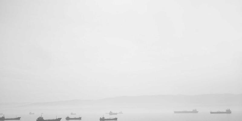 银饰华服舞芦笙：云南文山苗族踩花山中的身体叙事与族群认同